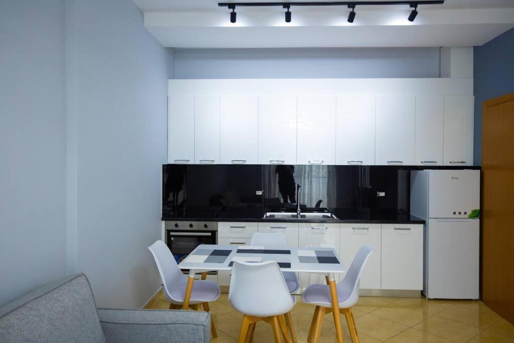 Apartment In Vlore Kejvi Экстерьер фото